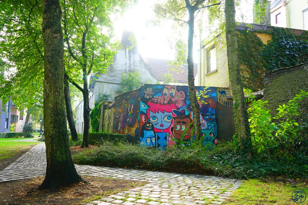Le Chameau Bleu - Blog Voyage Gand Belgique - Street Art à Gand dans la lumière du matin en Belgique