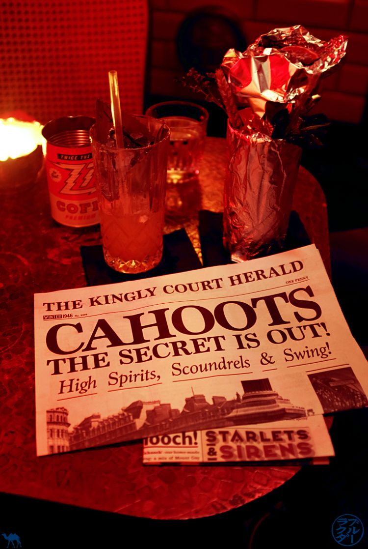 Le Chameau bleu - Blog Voyage à Londres UK - Le bar Cahoots - Londres -UK Bar à Cocktails