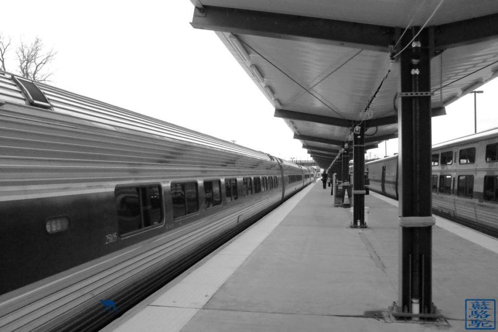 Le Chameau Bleu - Train pour Chicago à Quai depuis New York - Amtrak