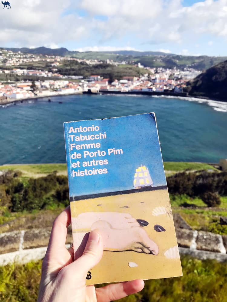 Le Chameau Bleu - Blog Voyage et Photo - Portugal - Iles des Açores- Littérature - Femme de Porto Pim