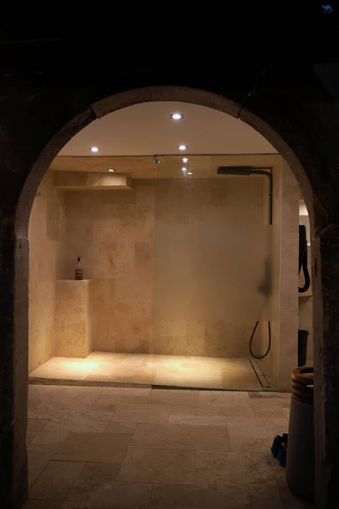 Le Chameau Bleu - Voyage En Alsace Verte - Norra Spa - Douche